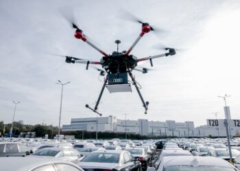 Πιλοτική χρήση drones στα logistics της Audi