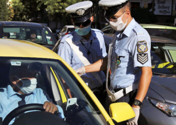 Υποχρεωτική η μάσκα και στους οδηγούς φορτηγών!