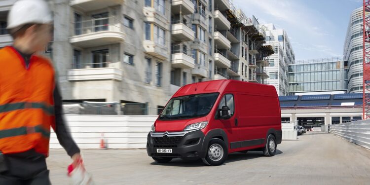 ΝΕΟ CITROËN Ë-JUMPER: 100% ËLECTRIC VAN, EΩΣ ΚΑΙ 17 Μ3 ΟΓΚΟΣ ΦΟΡΤΩΣΗΣ