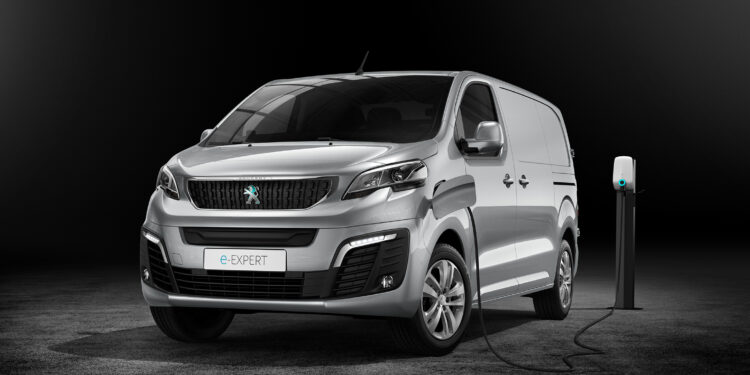 Tο νέο PEUGEOT e-Expert αλλάζει τα δεδομένα στις μεταφορές με την ηλεκτροκίνηση να παίρνει το πάνω χέρι!