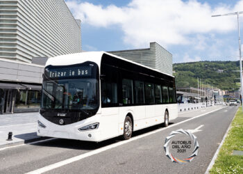 Irizar ie: Αγκαλία με το βραβείο “Λεωφορείο της Χρονιάς 2021”