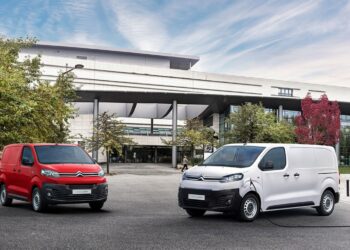 CITROEN E-JUMPER: Ναι στα ηλεκτρικά βαν, μάθετε πόσα χιλιόμετρα χαρίζει η πλήρης φόρτιση (video)