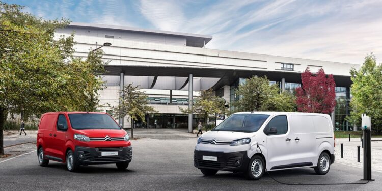 CITROEN E-JUMPER: Ναι στα ηλεκτρικά βαν, μάθετε πόσα χιλιόμετρα χαρίζει η πλήρης φόρτιση (video)