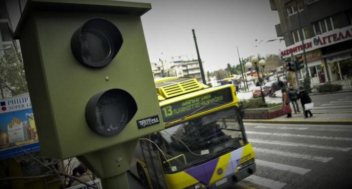 12 κάμερες σε λεωφορειολωρίδες στην Αθήνα