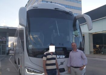 Οικογένεια Κουρουπάκη: Οι κρητικοί λεωφορειούχοι από το 1960 απέκτησαν νέο πούλμαν από την VOLVO