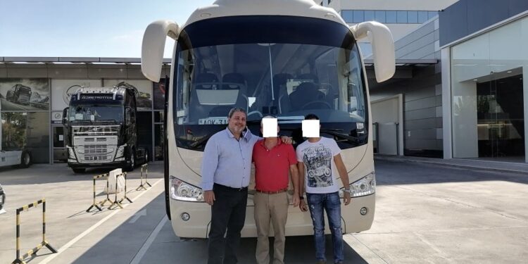 Το Irizar – Volvo i6, στα χέρια του νέου του κατόχου, κ. Πάσχου από ΚΤΕΛ Μαγνησίας
