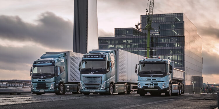 Volvo: Ολοταχώς προς τον πλήρη εξηλεκτρισμό της γκάμας της!