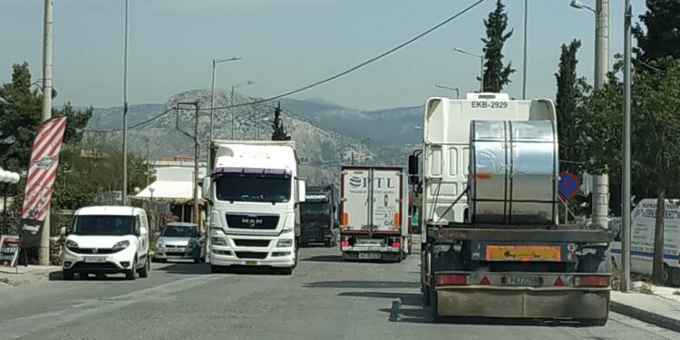 «Όργιο παράνομων μεταφορών παντού, οι Αρχές να αναλάβουν την ευθύνη τους!»