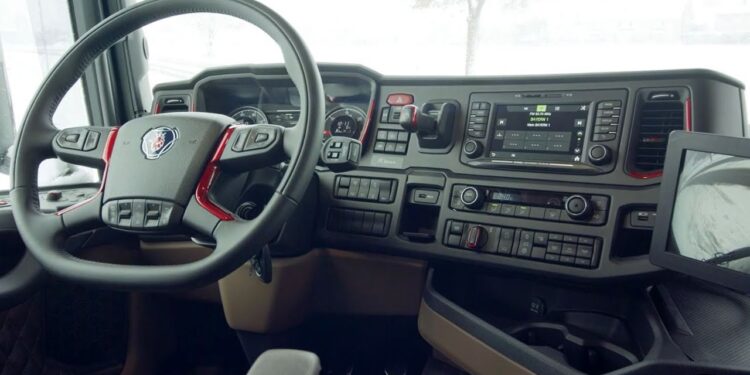 Video με το νέο Scania και τα 770 ατίθασα άλογα να μην μασάνε από χιόνια!!!