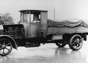 Τα πρώτα φορτηγά της Daimler είχαν κινητήρα ντίζελ!