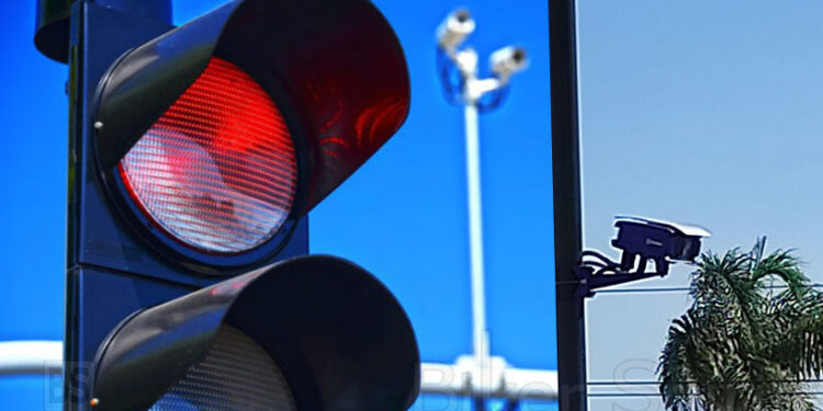 Στη Λεωφόρο Ποσειδώνος οι …πονηρές κάμερες που παρακολουθούν αν περνάτε με κόκκινο!