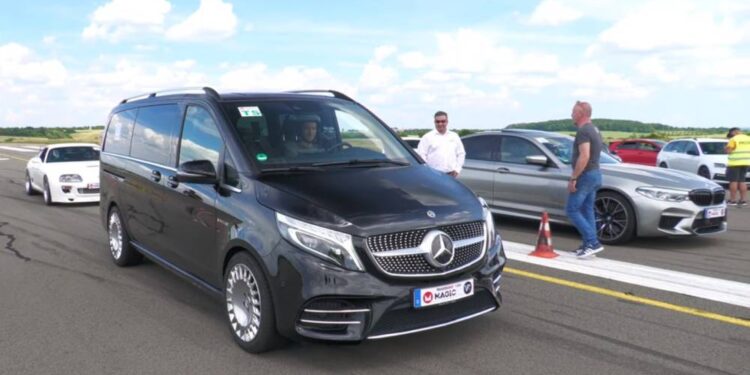 Μια V-Class που εγγυάται ότι θα πηγαίνει…πετώντας τους πελάτες της (+video)