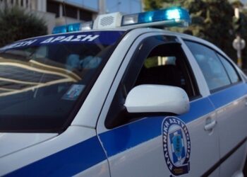 Στα πράσα συμμορία που ρήμαζε ΙΧ στη Γλυφάδα