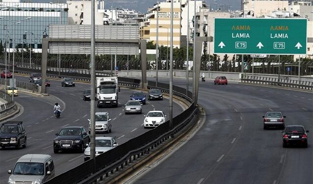 Με δυσκολία οι μεταφορές και η κίνηση φορτηγών λόγω της φωτιάς