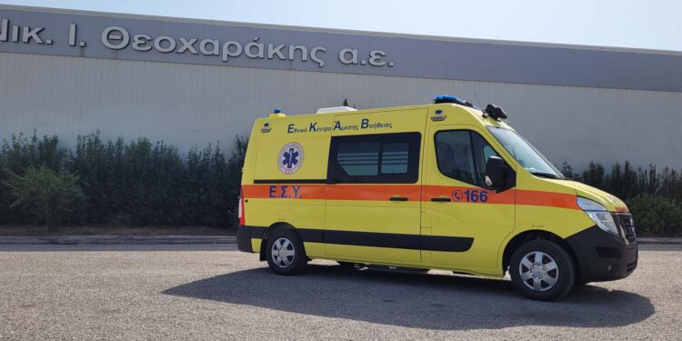To ΕΚΑΒ εντάσσει στον στόλο του 25 ασθενοφόρα Nissan NV400