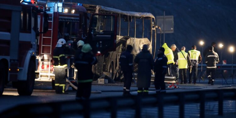 Tραγωδία στη Βουλγαρία: 46 νεκροί σε δυστύχημα με λεωφορείο