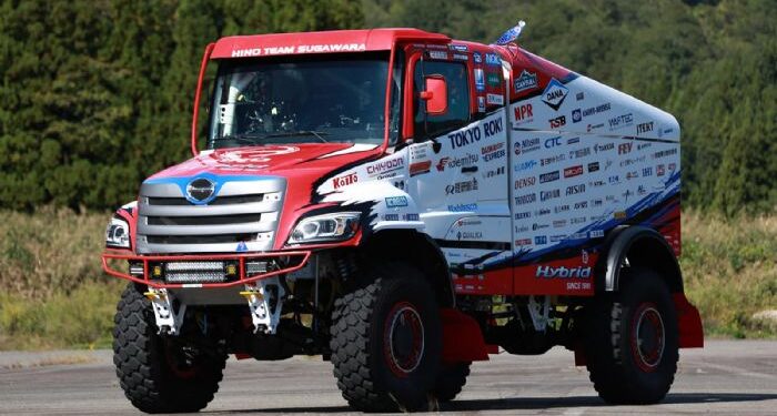 Ποιο είναι το Hino φορτηγό που θα τρέξει στο Ντακάρ (video)