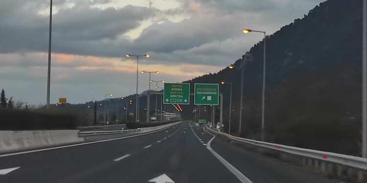 Τραγική κατάληξη για 37χρονο αυτοκινητιστή, που πέθανε επάνω στο τιμόνι στην Εθνική Οδό Αθηνών – Θεσσαλονίκης