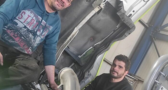 Στο συνεργείο STRATOSCANIA εν ώρα εργασίας (video)