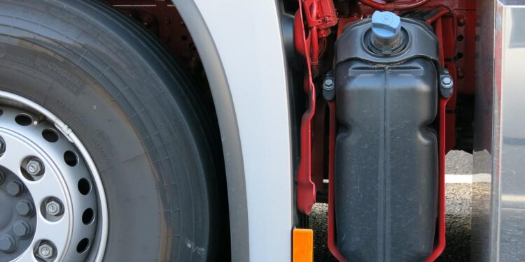 Tι είναι το AdBlue, ποια φορτηγά το διαθέτουν