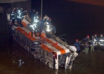 Τραγωδία στον Αλιάκμονα: Σαν σήμερα, το 2003, λεωφορείο του ΚΤΕΛ έπεσε μέσα στο ποτάμι