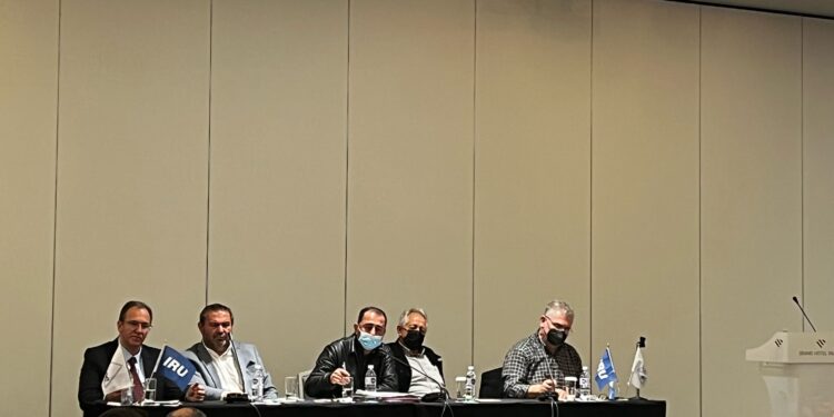 ΟΦΑΕ, ΠΣΧΕΜ, ΠΕΕΔ και Ομοσπονδία Ιδιοκτ. ΦΔΧ Δυτικής Ελλάδας & Πελοποννήσου: Υποστηρίξτε τους μεταφορείς αλλιώς πάμε σε απεργίες!