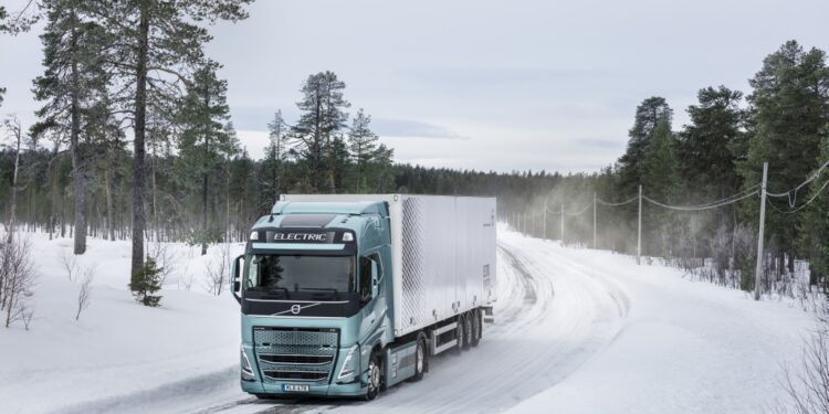 VOLVO FH: Τριάντα χρόνια σηκώνει βάρη!