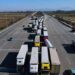 Δεν έχει προηγούμενο: Ουρές φορτηγών μια εβδομάδα λόγω ελέγχων. Από Γαλλία  – Ρωσία τα δρομολόγια