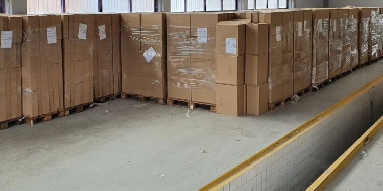 Μια νταλίκα γεμάτη γιαούρτια με γεύση …τσιγάρα!  – Κατασχέθηκε και το φορτηγό.