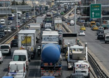 Μποτιλιάρισμα στους δρόμους: Οι χαμένες ώρες ( και τα πεταμένα καύσιμα) για τους αυτοκινητιστές!