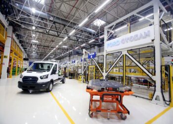 Κορυφαία παραγωγικότητα με την Ford Pro Vehicles και το νέο, ηλεκτρικό E-Transit