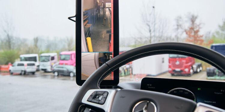 Πόσο μπροστά είναι η Mercedes-Benz: Οι καθρέπτες – κάμερες νέας γενιάς!