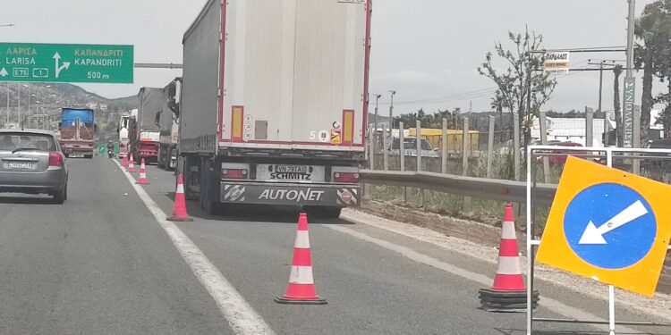 Πόσο υπερβολικά και ξεπερασμένα είναι τα απαγορευτικά στα φορτηγά;