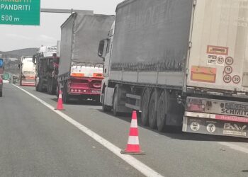 Πόσο υπερβολικά και ξεπερασμένα είναι τα απαγορευτικά στα φορτηγά;