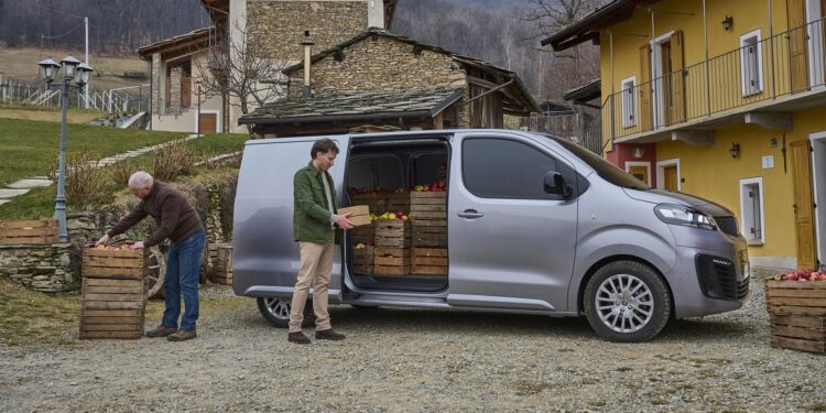 Fiat Professional Scudo, το μοντέλο που αγαπάνε οι επαγγελματίες