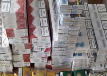 Νταλίκα φορτωμένη με 7 εκατομμύρια λαθραία τσιγάρα που μύριζαν… ψάρι! (+video)