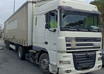 Διακινούσε με το φορτηγό του παράνομους αλλοδαπούς. Πως τον έπιασαν με το μηχάνημα ανίχνευσης παλμών