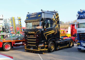 Ciney TruckShow 2022: Τα καλύτερα φορτηγά κάνουν παρέλαση εδώ (video)