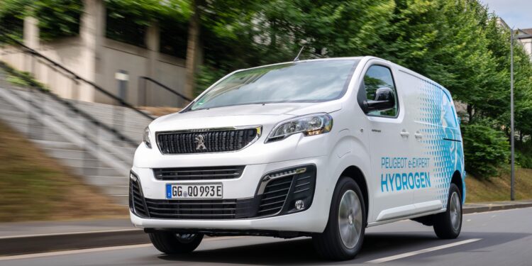 PEUGEOT e-EXPERT Hydrogen: Αλλάζουν όλα στις αστικές μεταφορές, φουλ με υδρογόνο!