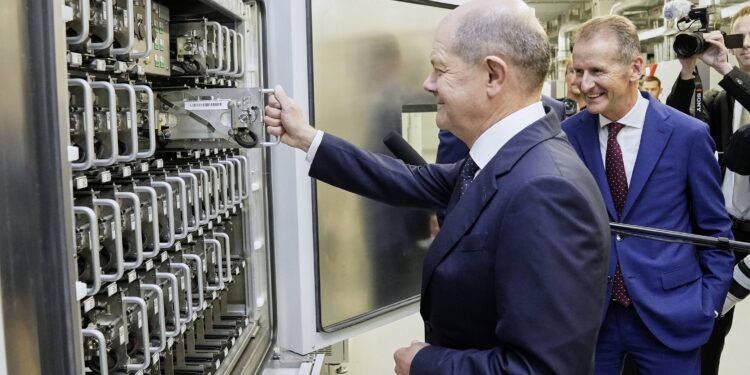 Η Volkswagen μπαίνει δυναμικά στην παγκόσμια αγορά μπαταριών με την “PowerCo”