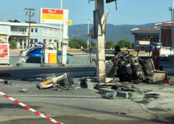 Συνελήφθη ο 70χρονος οδηγός νταλίκας που έπεσε σε βενζινάδικο!