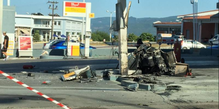 Συνελήφθη ο 70χρονος οδηγός νταλίκας που έπεσε σε βενζινάδικο!