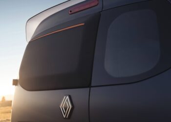 Πρεμιέρα για το υδρογονοκίνητο Renault Master Van H2-TECH