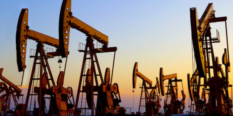 Κάτω από τα 80 δολάρια το βαρέλι στο αργό πετρέλαιο