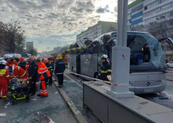 Ρουμανία: Τροχαίο με λεωφορείο με 47 Έλληνες – Ένας νεκρός, 24 τραυματίες