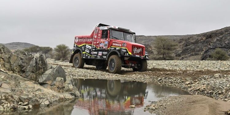 Τραγικό δυστύχημα με φορτηγό στο Ντακάρ: Εχασε τη ζωή του ένας θεατής