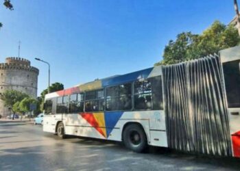 Απίστευτα περιστατικά: Ξυλοδαρμοί 19χρονων μέσα σε λεωφορείο του ΟΑΣΘ