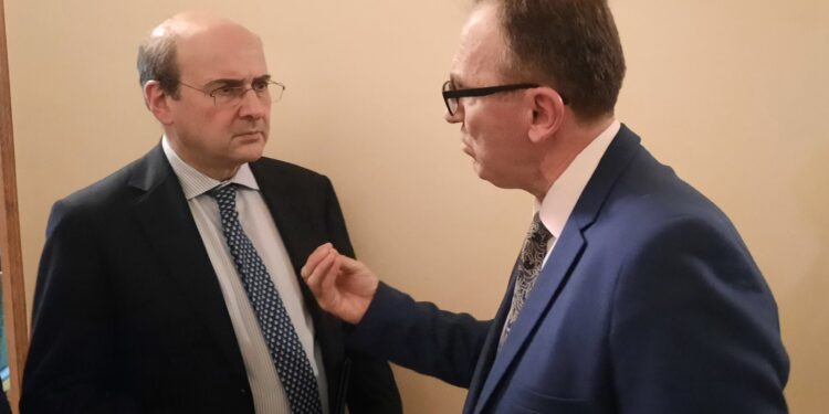 Συναντήσεις προέδρου ΠΣΧΕΜ με υπουργούς της κυβέρνησης στην ημερίδα του ΕΒΕΠ