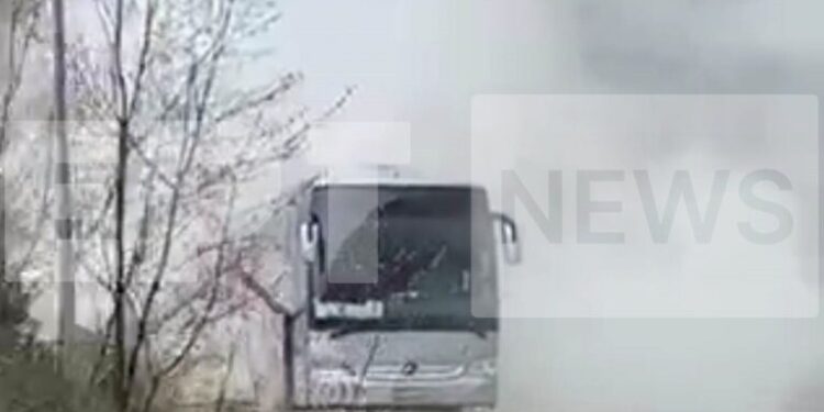 Μέτσοβο: Φωτιά σε λεωφορείο με 52 μαθητές