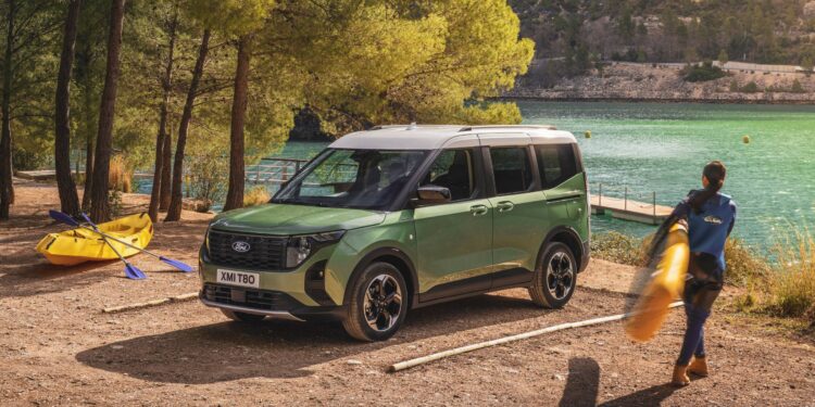 Η Ford αποκάλυψε σήμερα το ολοκαίνουργιο E-Tourneo Courier